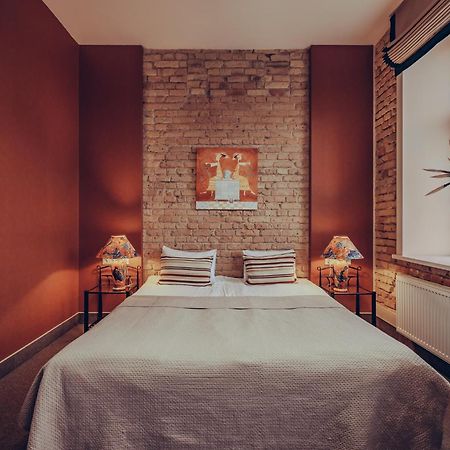 Moon Garden Old Town Hotel Вильнюс Экстерьер фото