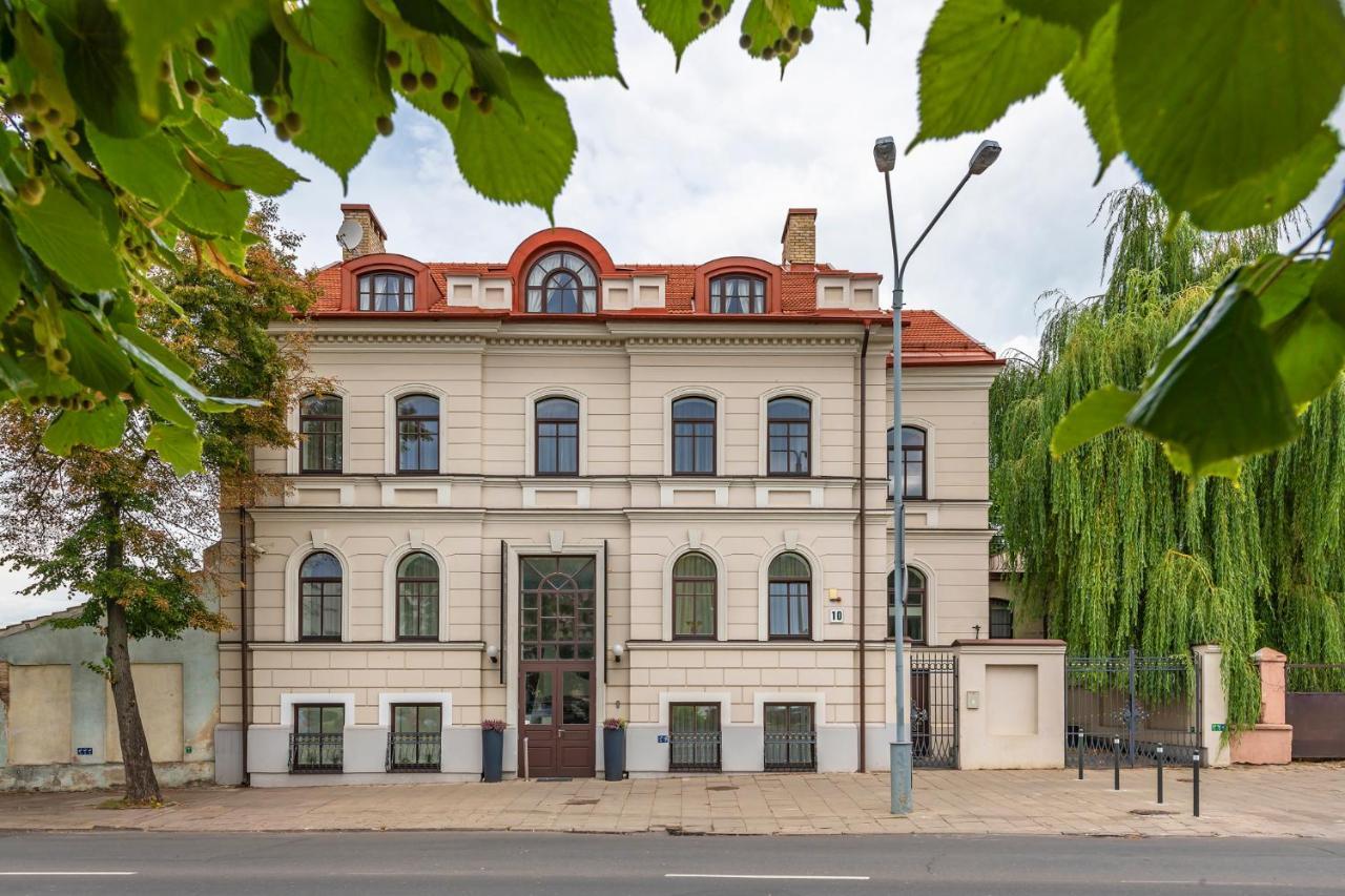 Moon Garden Old Town Hotel Вильнюс Экстерьер фото