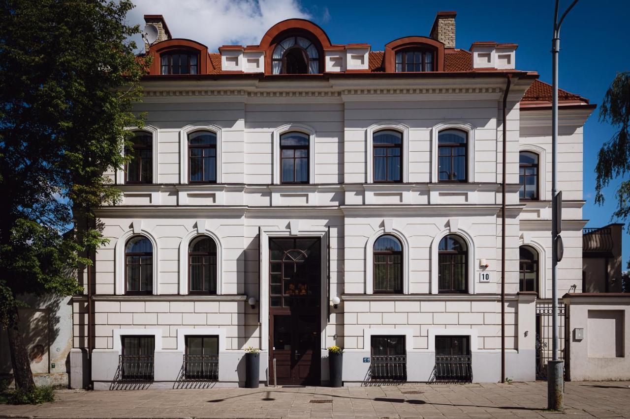 Moon Garden Old Town Hotel Вильнюс Экстерьер фото