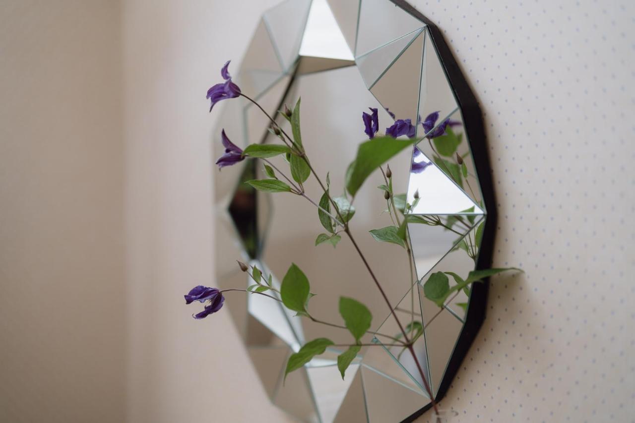 Moon Garden Old Town Hotel Вильнюс Экстерьер фото